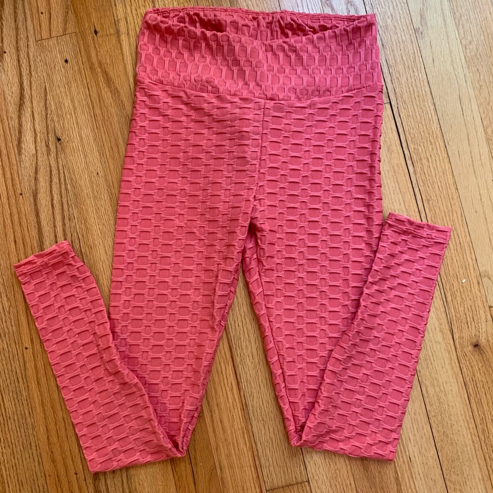 Textured Coral Leggings